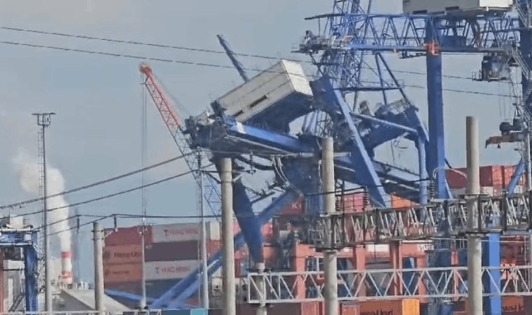 Uluslararası limanda feci kaza… Çok sayıda ekip bölgeye sevk edildi