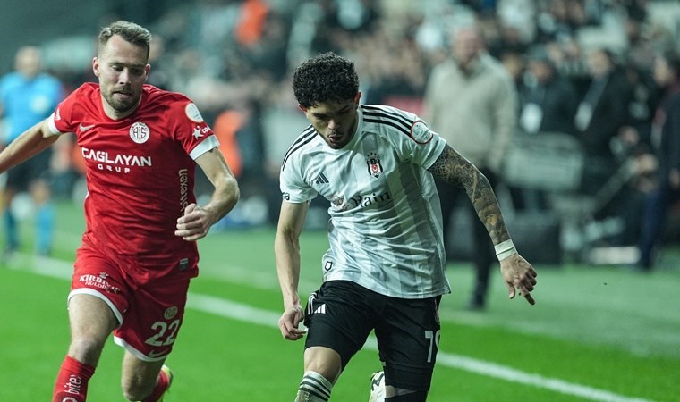 Beşiktaş’a sakatlık şoku: Hazırlık maçına devam edemedi!