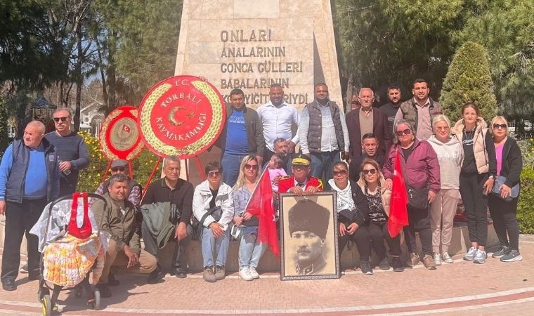 AKP ilçe başkanı 18 Mart töreninde İzmir Marşı çalınmasına izin vermedi