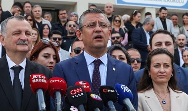 Sandıklar kapandı… Özgür Özel'den ilk açıklama: 'Tüm tercihler başımızın tacıdır' – Son Dakika Siyaset Haberleri | Cumhuriyet