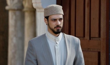 Kızıl Goncalar dizisine Cüneyd'in annesi dahil oldu – Son Dakika Yaşam Haberleri | Cumhuriyet