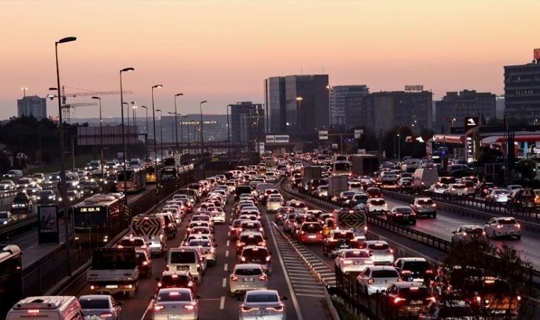 İstanbul’da trafik yoğunluğu yüzde 83’e çıktı