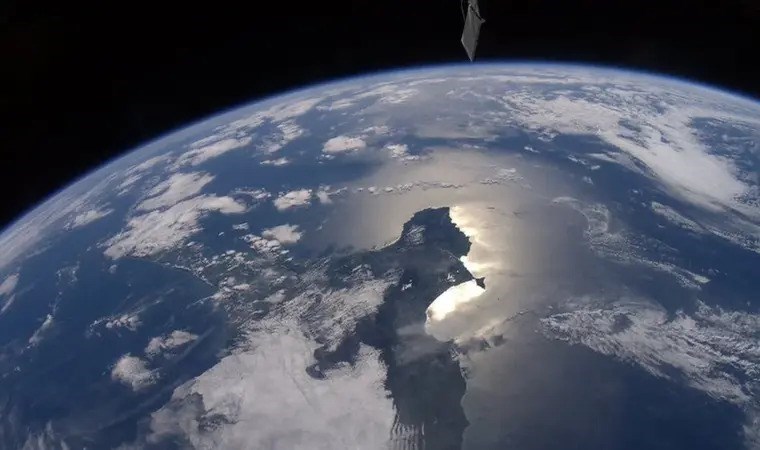 Yaşamın nasıl başladığı okyanuslarda bulundu: Bilim derin gizemi çözüyor