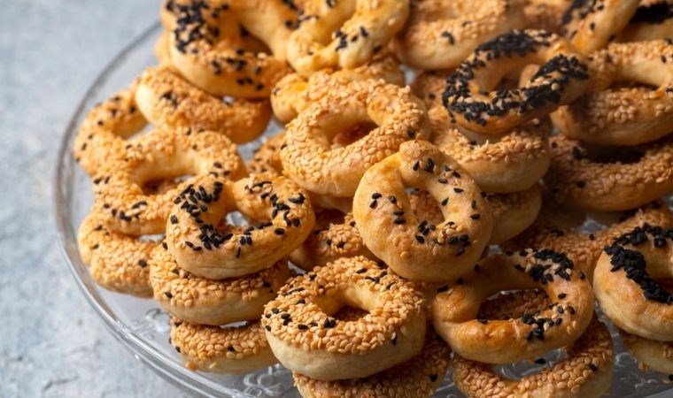 Tuzlu kurabiye tarifi… Çayın yanına enfes bir alternatif!