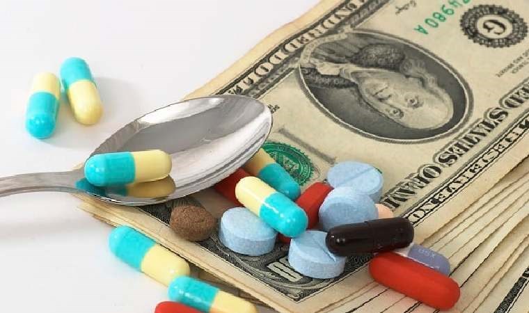 Cepten ödemeler arttı: İktidar sağlığı sırtından attı, SGK’nin kişi başına ilaç harcaması yıllar içinde azaldı