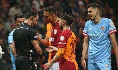TFF ve MHK'den açıklama bekleniyor: Hugh Dallas ile Abdulkadir Bitigen arasında olay konuşma! – Son Dakika Spor Haberleri | Cumhuriyet