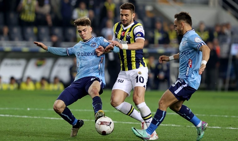 Spor yazarları Fenerbahçe - Adana Demirspor maçını yorumladı: 'Oosterwolde'ye ve İrfan Can'a formayı PFDK verdi' - Son Dakika Spor Haberleri | Cumhuriyet