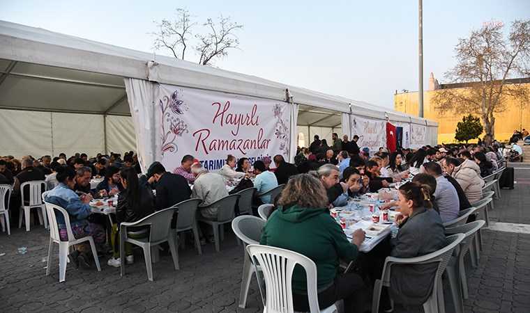 AKP seçimi kaybedince Kadıköy'deki iftar çadırını kaldırdı