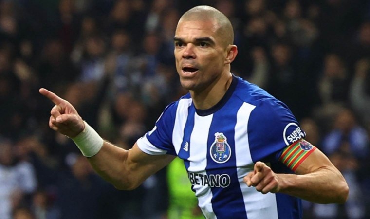 Portekiz’de Pepe rüzgarı: Ayın oyuncusu seçildi!