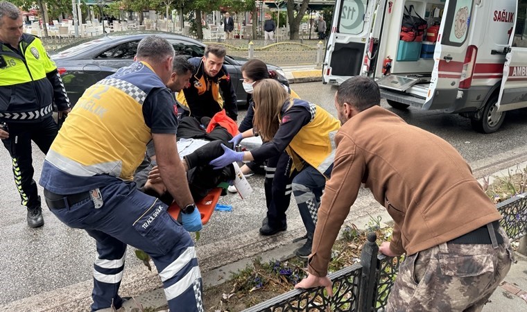 Edirne’de motosiklet kazası: Sürücü ve yaya yaralandı!