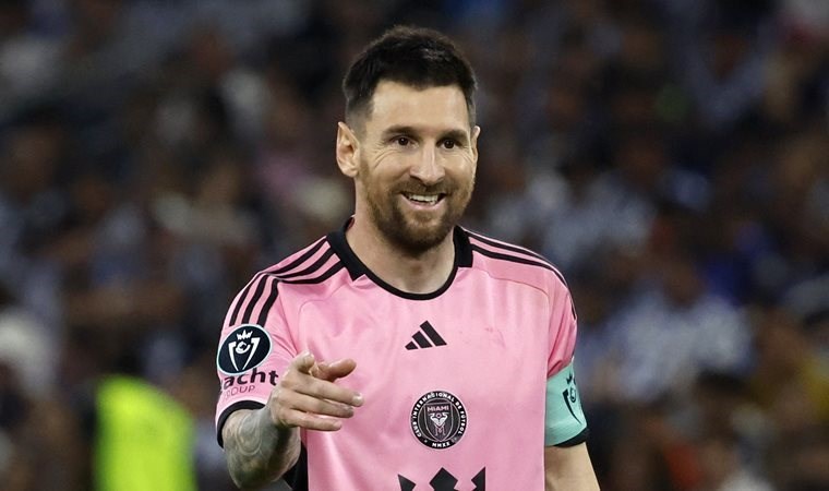 Lionel Messi, Şampiyonlar Ligi’ne veda etti!