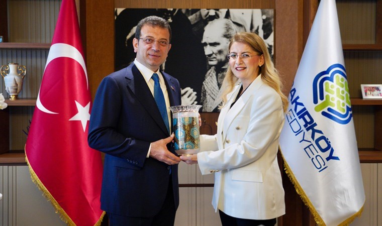 İmamoğlu’ndan, Ayşegül Ovalıoğlu’na tebrik ziyareti: ‘Kadın başkan Bakırköy’e uğurlu gelsin’