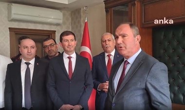 CHP'li Ardanuç belediyesi AKP'ye geçti: Devir teslim töreninde eski başkan taleplerini açıkladı – Son Dakika Siyaset Haberleri | Cumhuriyet