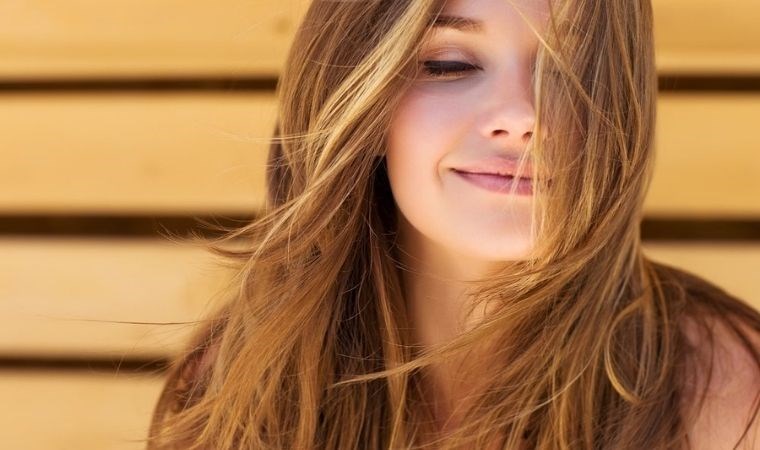 Saçlarınız güneş gibi parlayacak! Mucizevi saç yağları
