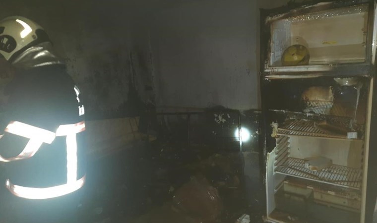 Apartman dairesinde korkutan yangın!