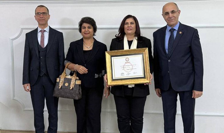 Özlem Çerçioğlu’na mazbatası adliyenin yemekhanesinde verildi: ‘Utanç verici’