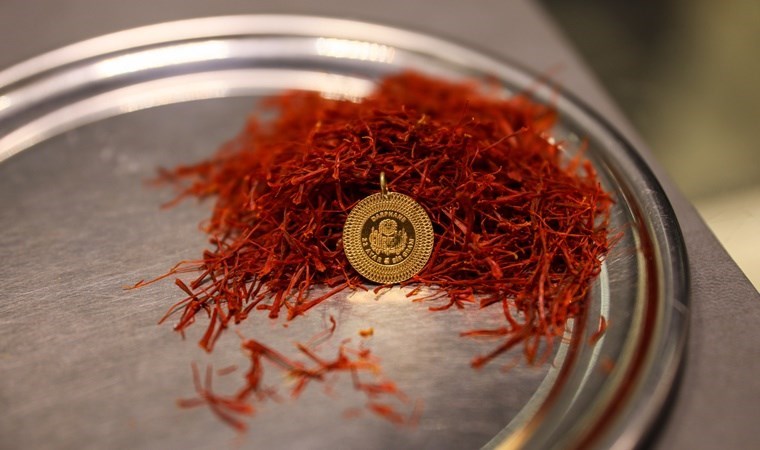 Fiyatı dudak uçuklatıyor: Kilosu altın ile yarışıyor!