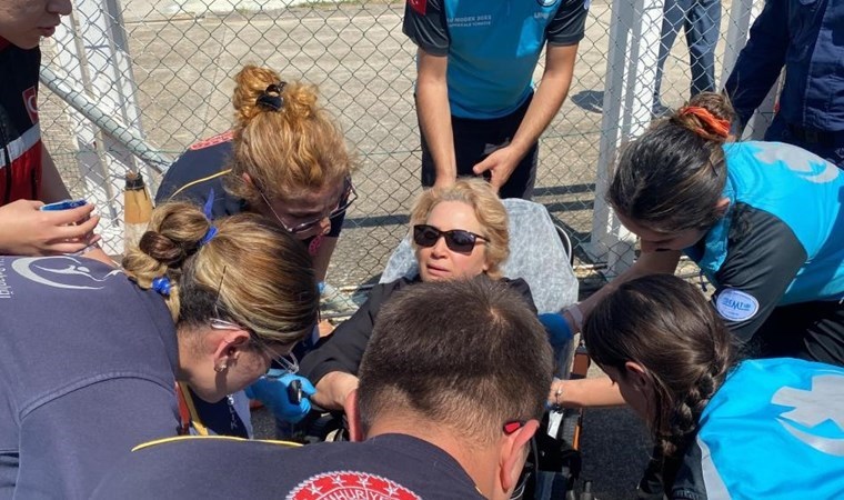 21 saat havada mahsur kaldı… İner inmez yeri öptü!