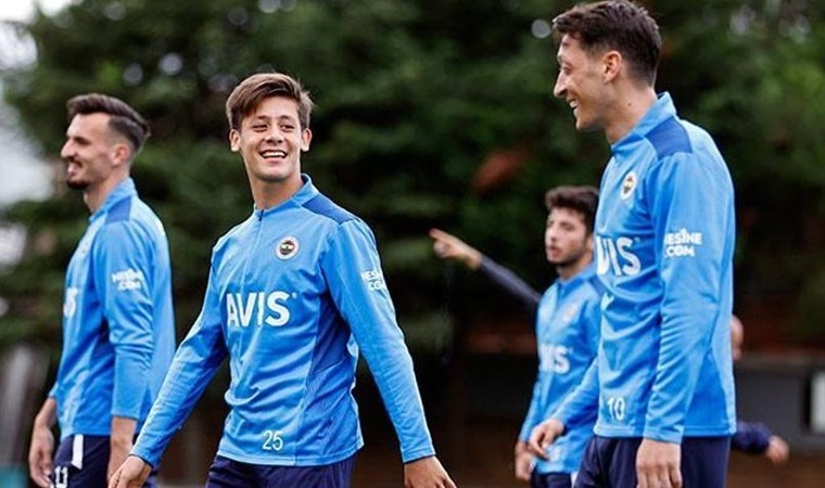 Mesut Özil’den Arda Güler çağrısı: ‘Onun durumuyla başa çıkmak…’