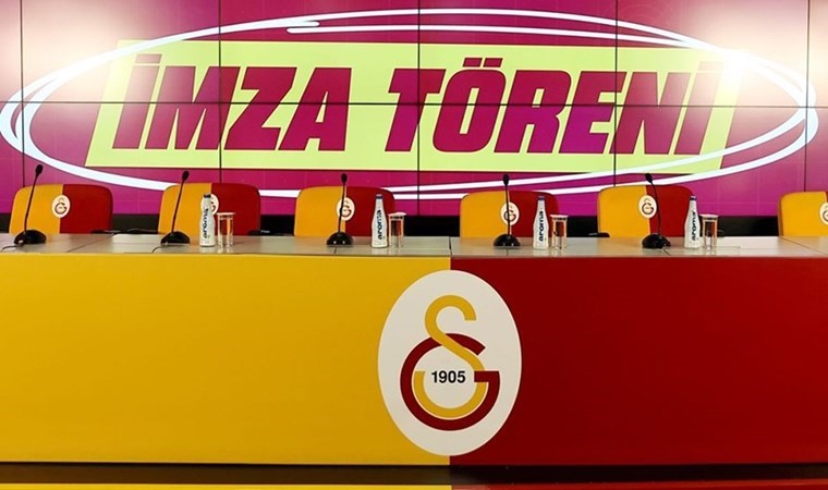 Galatasaray’dan 5 isme imza töreni: Sözleşmeleri yenilendi…