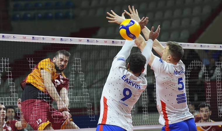 Halkbank, Galatasaray’ı geçerek adını finale yazdırdı
