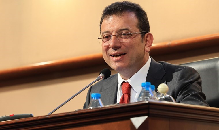 İBB Meclisi’nde ilk toplantı…  O anlar gündem oldu: ‘AK Parti grubunun teklifini oylarınıza sunuyorum, oy çokluğuyla reddedilmiştir…’