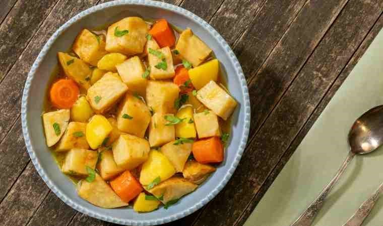 Serinletici bir lezzet: Zeytinyağlı Kereviz tarifi!