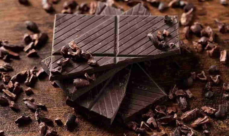 7’den 70’e herkesin sevdiği çikolatayı kendiniz hazırlayın: Evde çikolata nasıl yapılır?