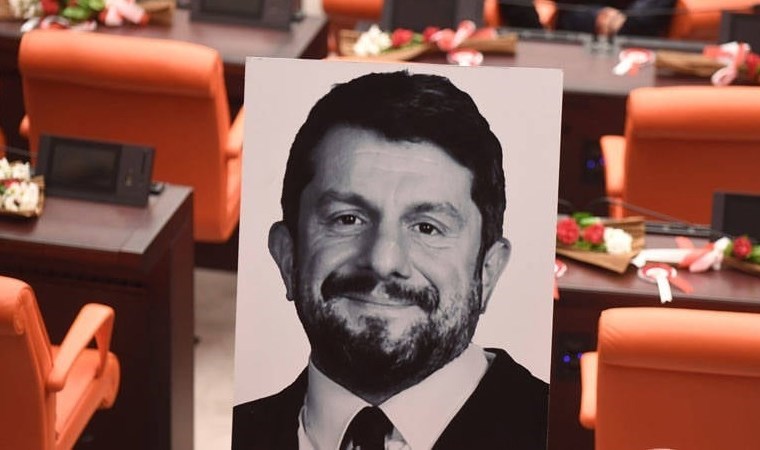 Can Atalay’dan deprem kayıpları çağrısı: ‘TRT’de yayınlamalıyız’