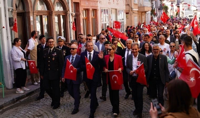 Atatürk’ün Ayvalık’a gelişinin 90. yılı coşkuyla kutlandı