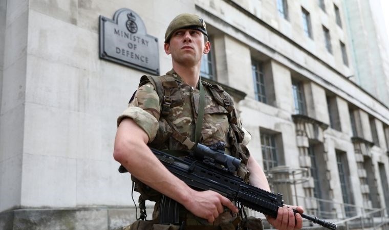 Londra alarmda: Siber saldırganlar, İngiliz ordusunu hedef aldı