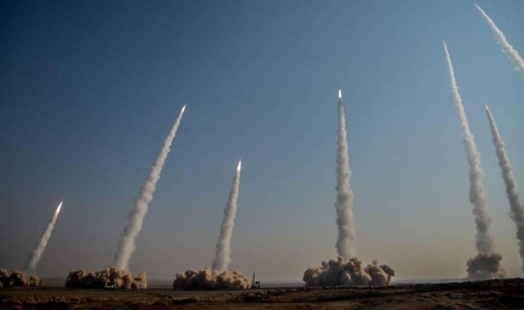 Putin talimat verdi: Rusya nükleer silah tatbikatı yapacak