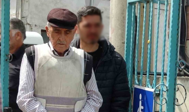 Berber ve müşterisini öldüren zanlı tutuklandı