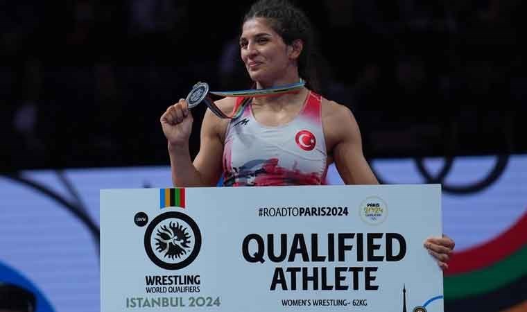 Milli güreşçi Nesrin Baş, Paris 2024 Olimpiyat Oyunları’na kota aldı