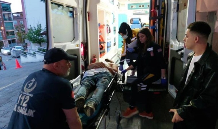 Konsere giden gençler bıçaklı saldırıya uğradı!