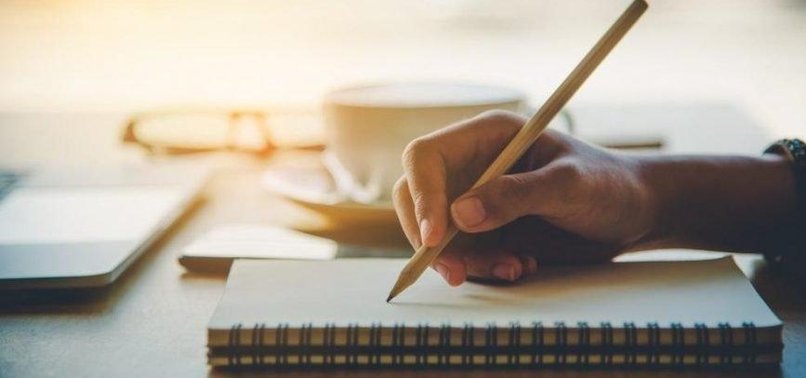 YÖK, Üniversite Eğitiminde Yeni Yaş Sınırı Belirledi