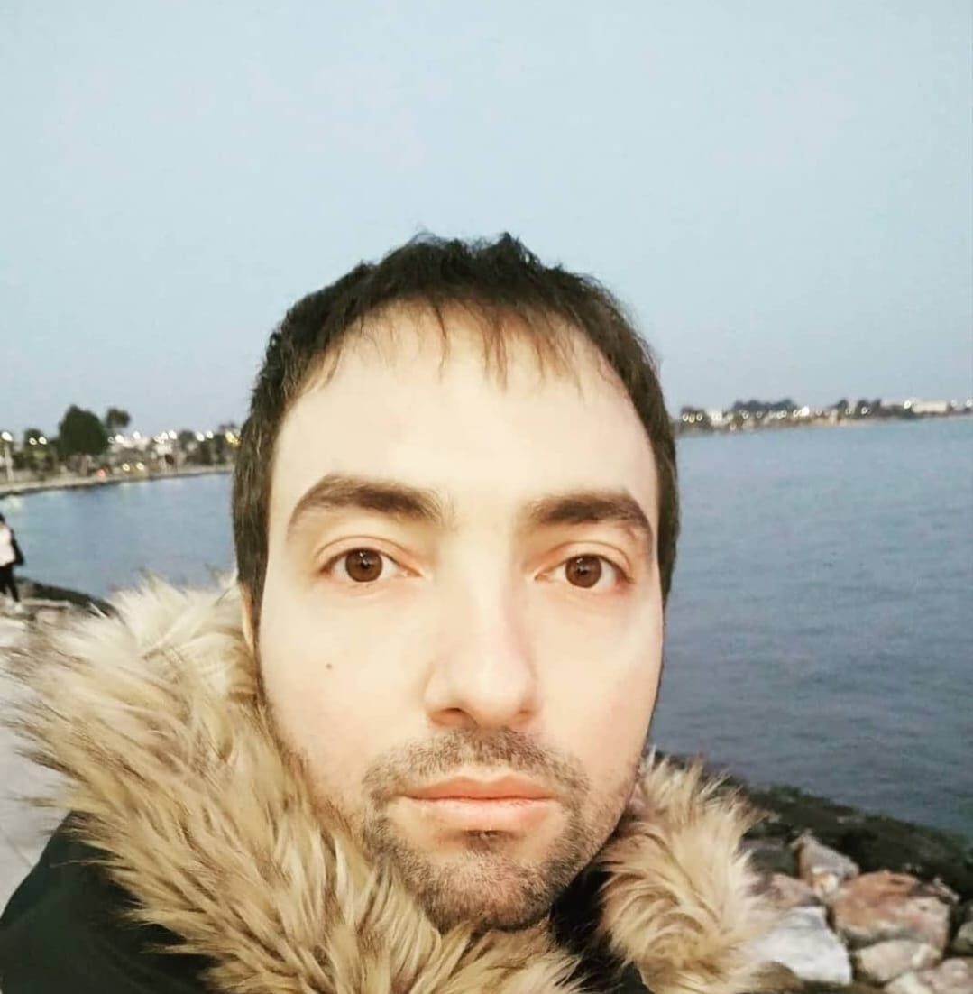 Model ve Oyuncu Evren Yiğit Genç Yeteneklerin Gelişimine Katkı Sağlayan Oyuncu Koçu