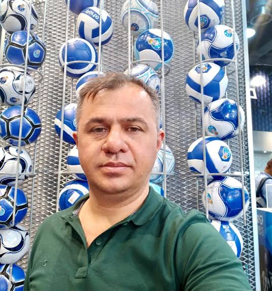 Spor Yazarı Bekir Ayaz: Spor Çalışanları İçin Sendikalaşmanın Gerekliliği