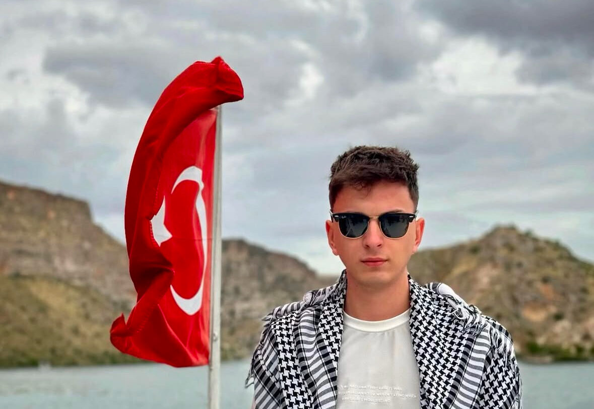 Genç Yaşta Dijital Dünyada Başarıya Ulaşan Kaan Gündüz