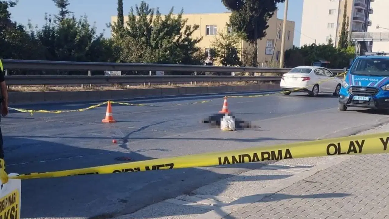 Mersin’de Feci Kaza: Otomobilin Çarptığı Yaşlı Adam Hayatını Kaybetti