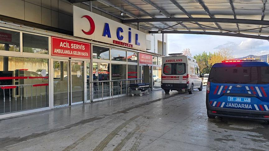 Kozan’da Baba-Oğul Arasında Bıçaklı Kavga: 1 Yaralı