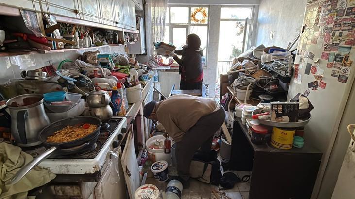 Çöpten Eve Dönen Daire Boşaltıldı: Belediyeden Geniş Çaplı Temizlik Operasyonu