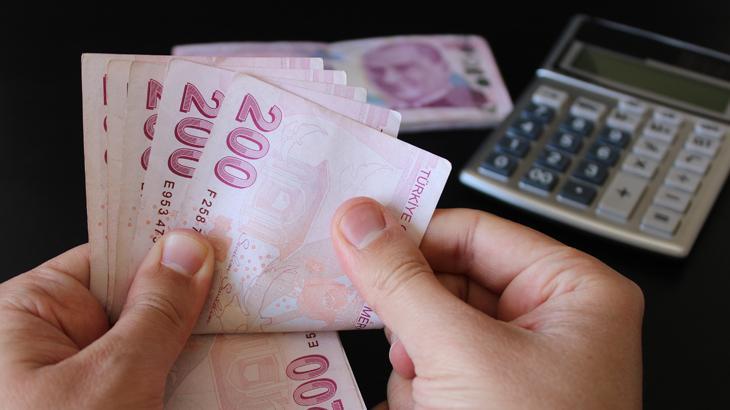 En Düşük Emekli Maaşı 20 Bin TL’ye Yükseliyor: Kanun Teklifi Meclis’te