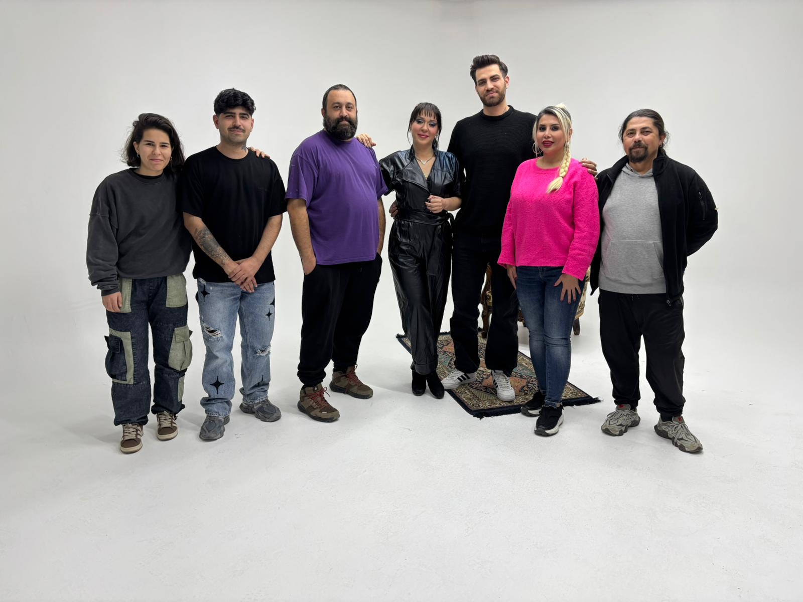 Magazin Dünyası Bu Üçlemeyi Konuşuyor: Elif Gül 2026’ya Olay Gibi Girdi