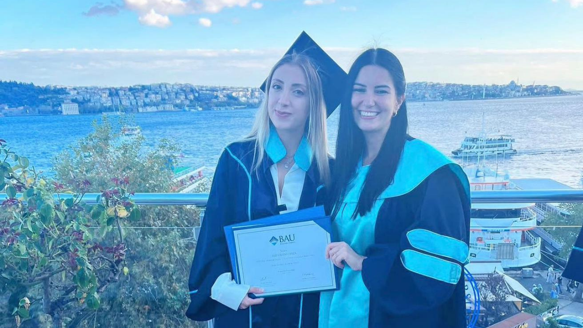 Doç. Dr. Selen Gür Özmen: Doğumda Sanal Gerçeklikle Ağrıya “Dur” Diyor