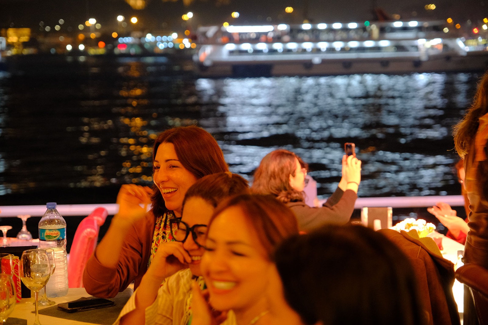 Yıldızlar Restaurant, Galata Köprüsü’nde İstanbul’un En Özel Sofralarından Birini Kuruyor