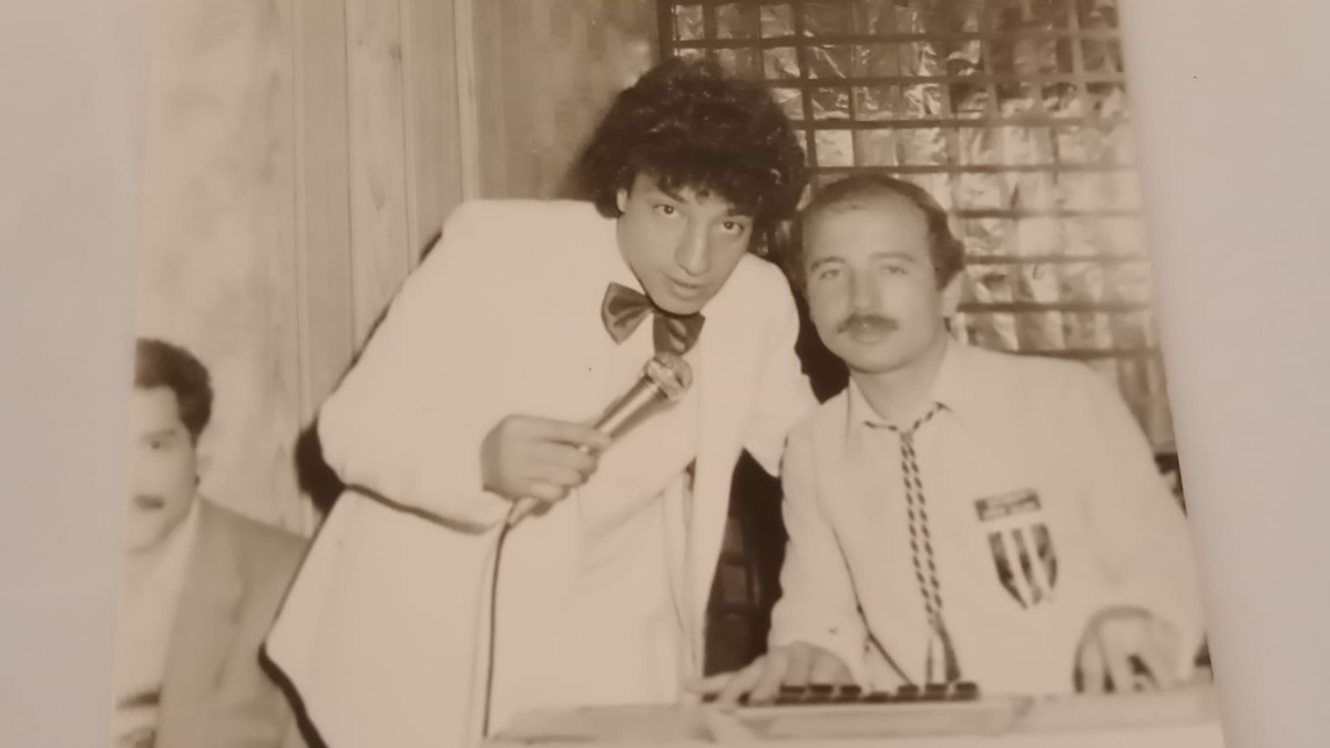 NOTALARLA BÜYÜYEN BİR İSİM: SELİM SARMER’İN SANAT YOLCULUĞU