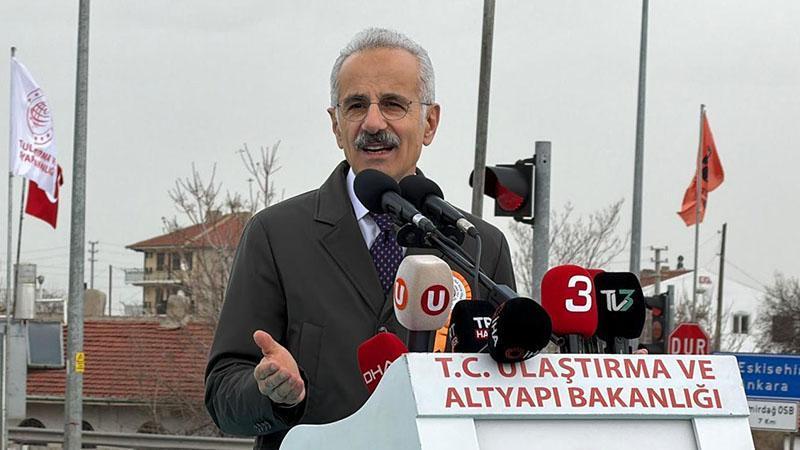 Ulaştırma ve Altyapı Bakanı Abdulkadir Uraloğlu Afyonkarahisar’da Yol Açılışı ve Temel Atma Törenine Katıldı