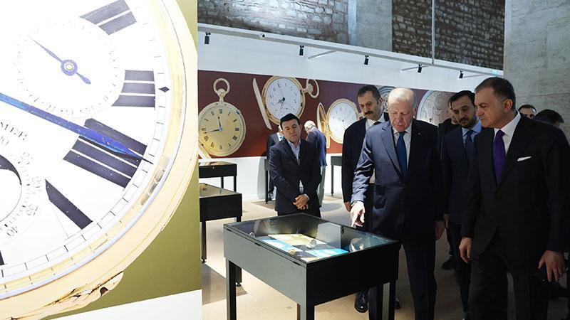 Erdoğan, “Muhteşem Cep Saatleri Koleksiyonu” Sergisini İnceledi