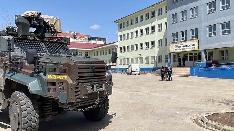 Eski Öğrencinin Okul Baskını: 16 Yaralı, Saldırgan İntihar Etti